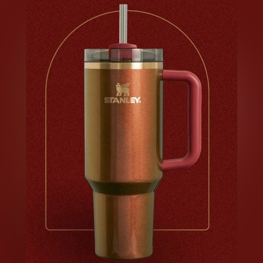 Lainey Wilson Country Gold Limited Edition Stanley Cup 40oz. New In Box